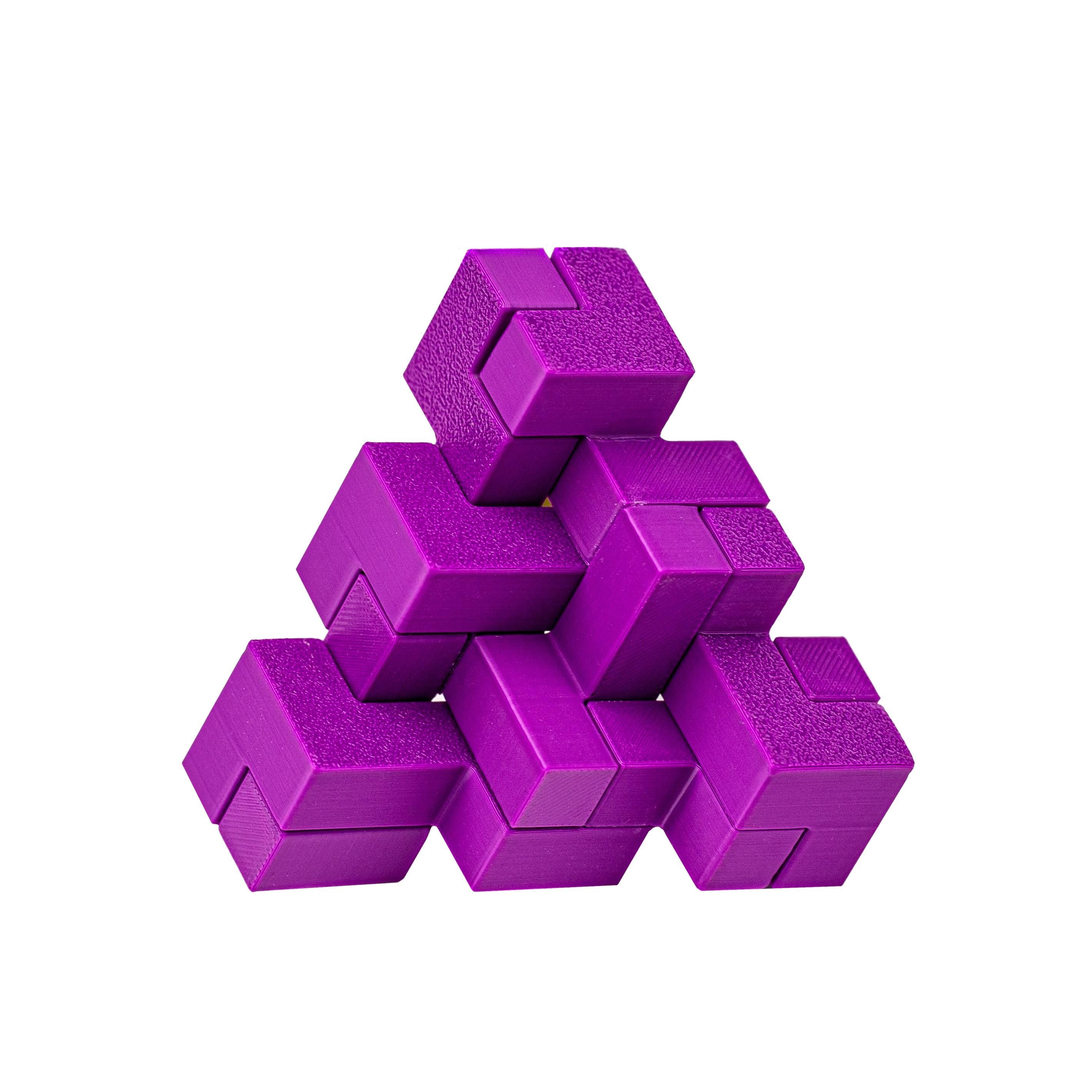 Impossible Triangle of six cubes