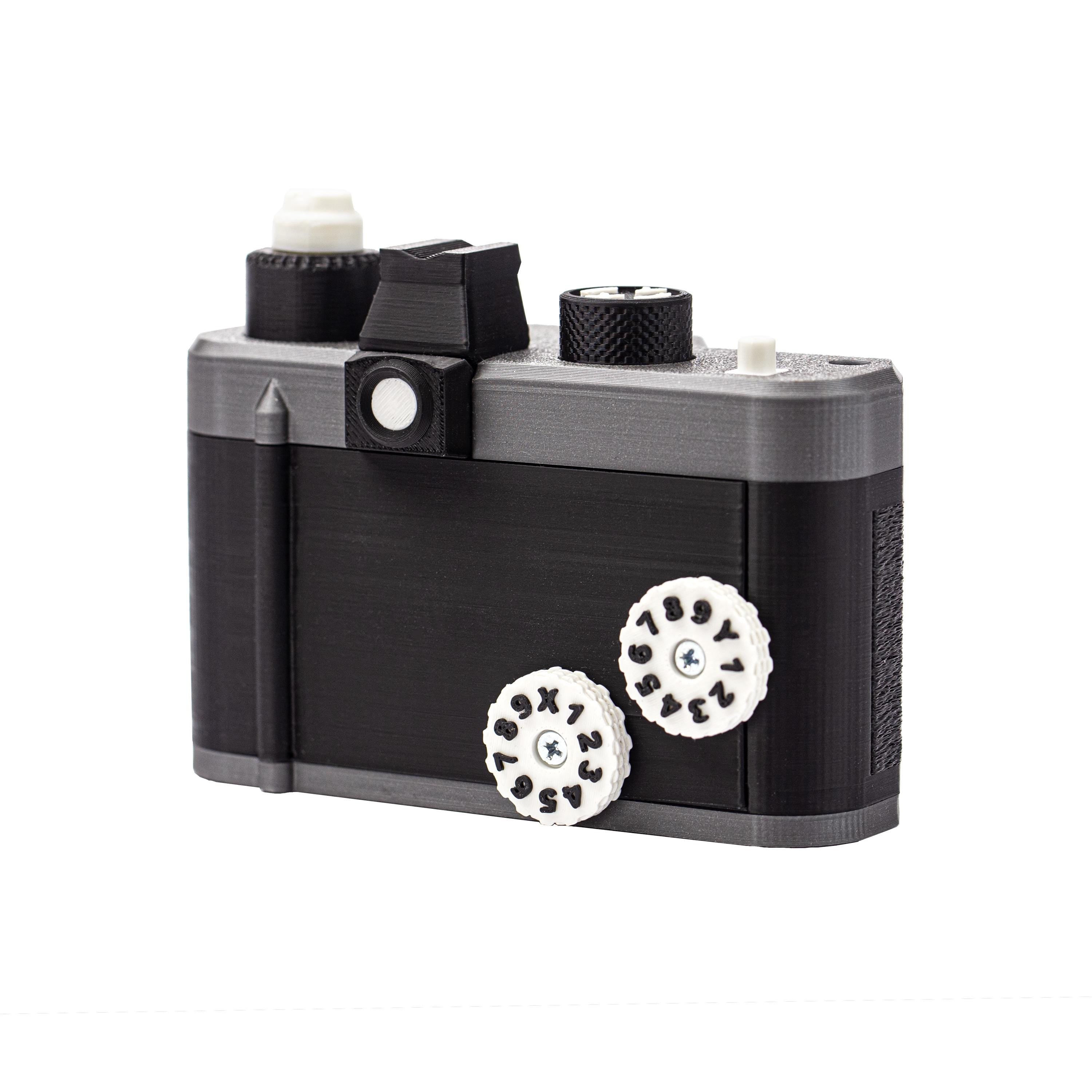 🧩 L3NS — Camera-Shaped Sequential Discovery Puzzle