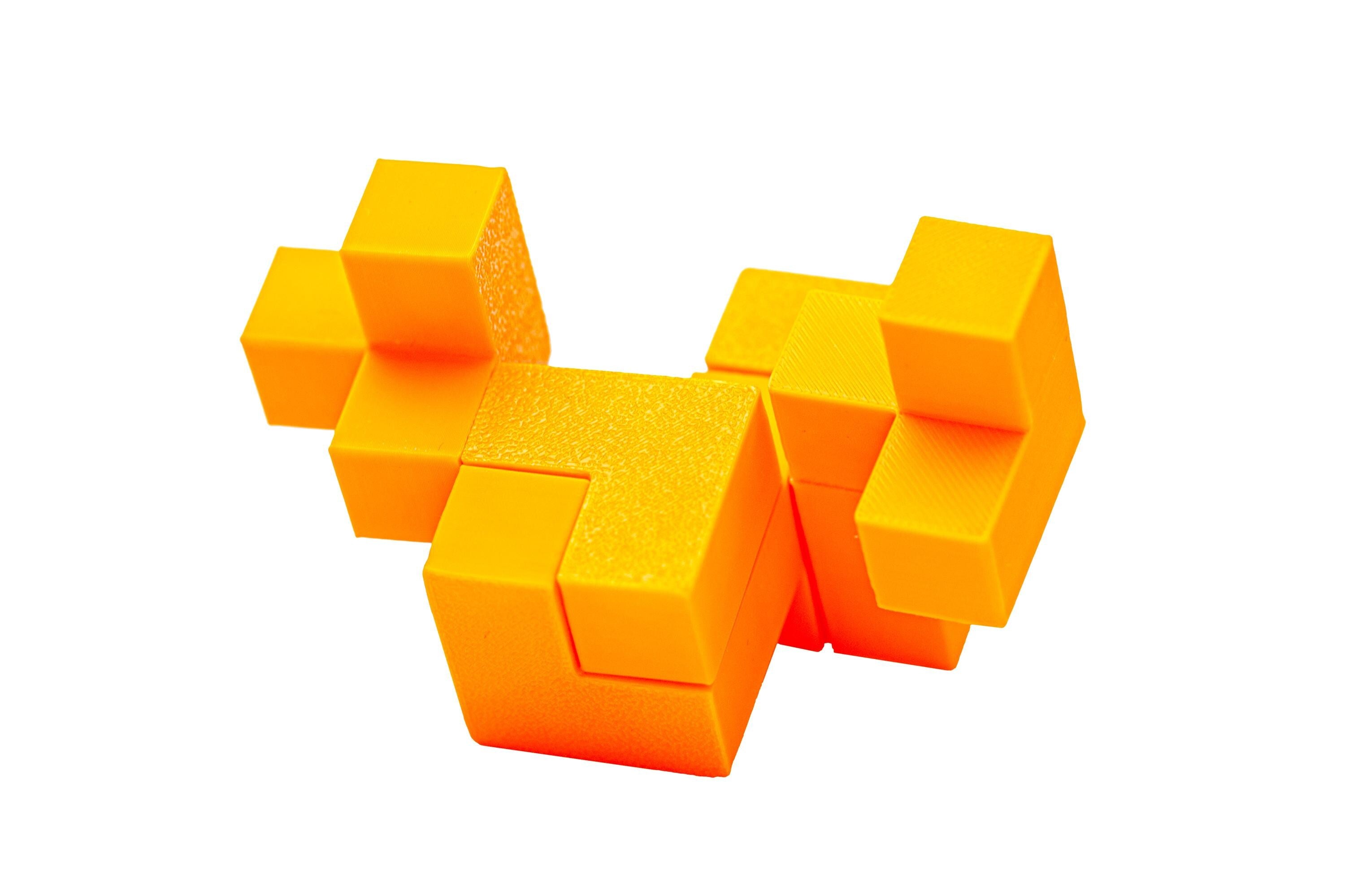 Impossible Triangle of three cubes