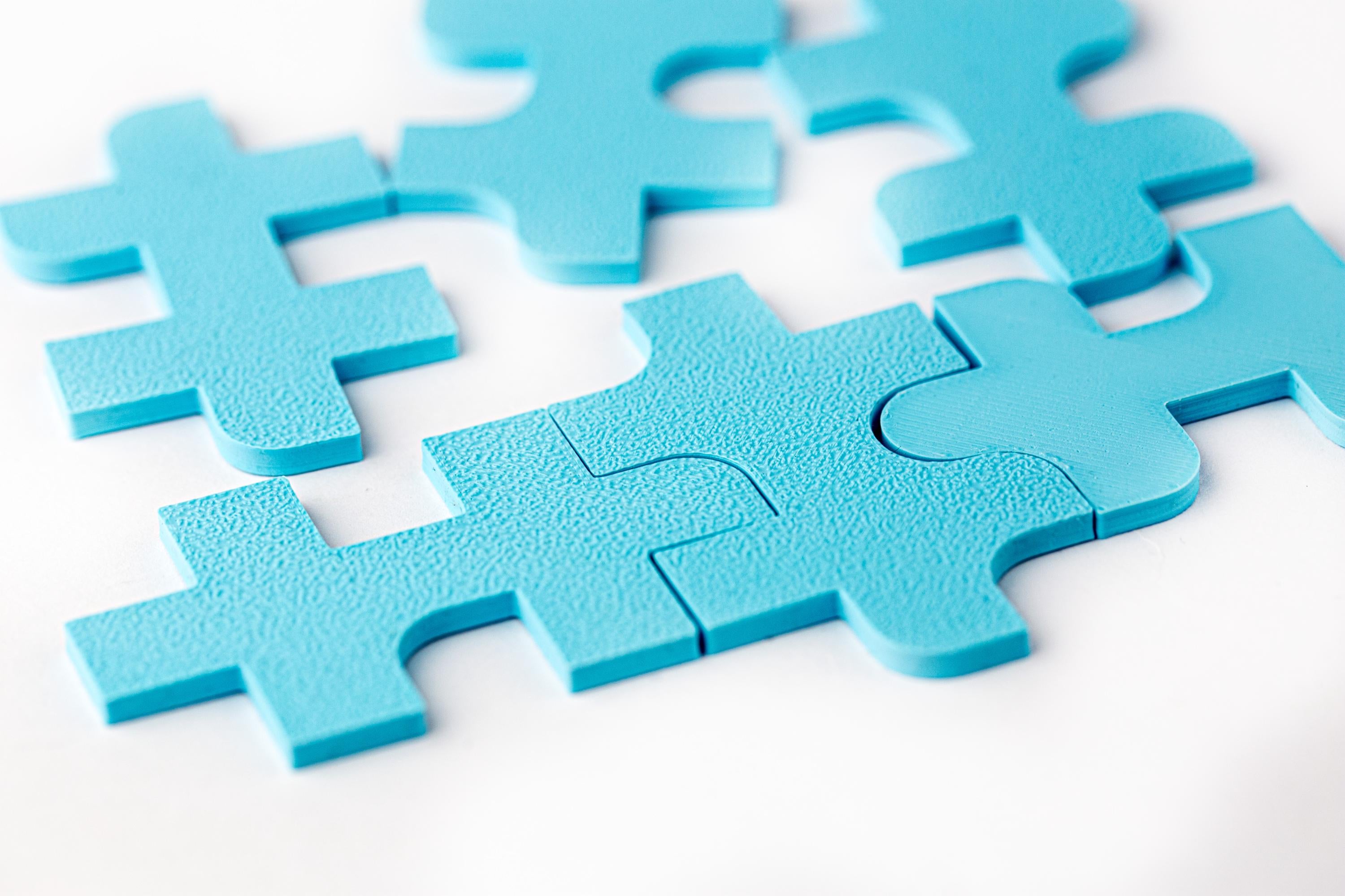JIGSAW VI. How hard can be a 6 piece jigsaw puzzle?