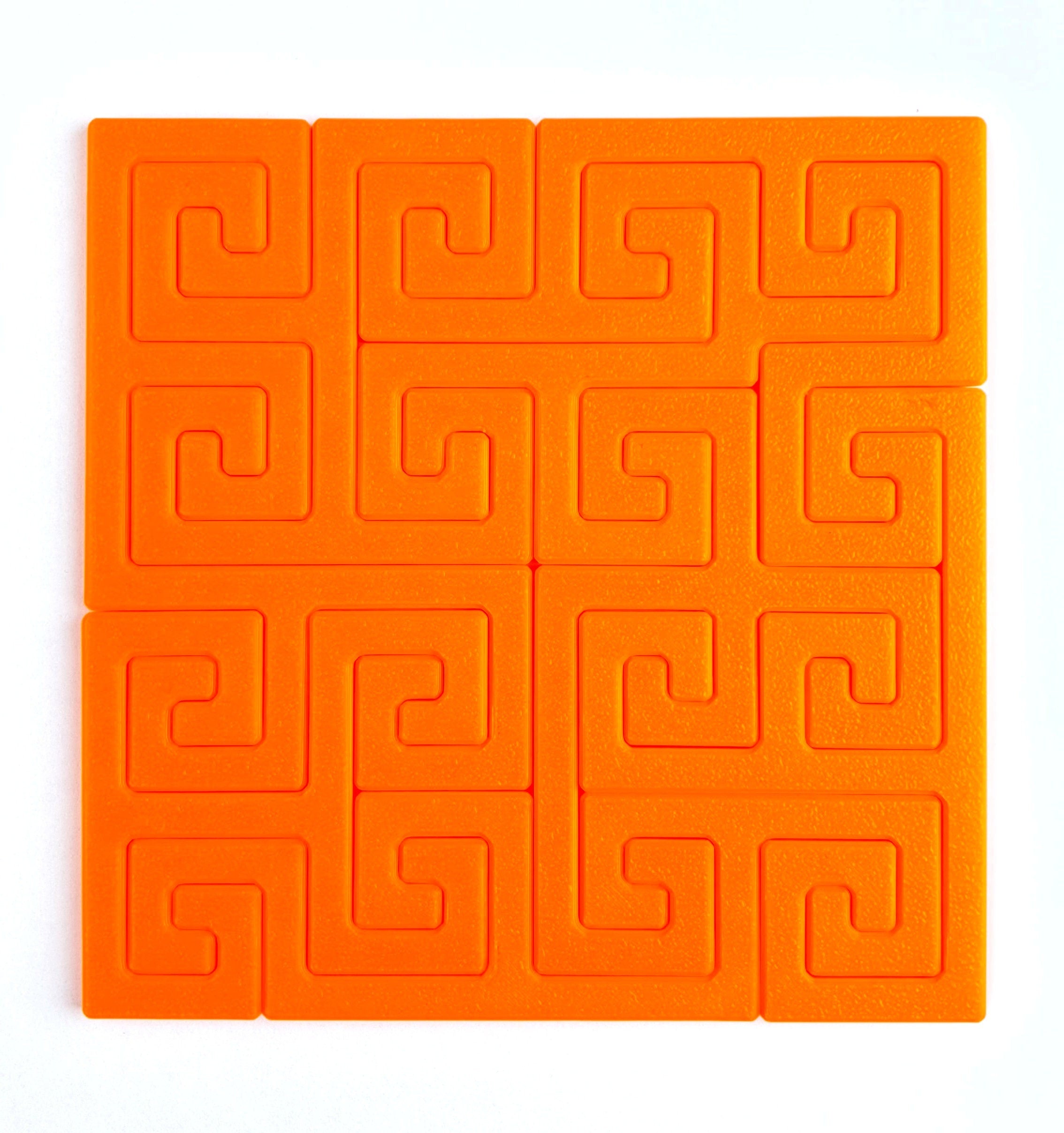 Tetra Spirals - 2D assembly puzzle.