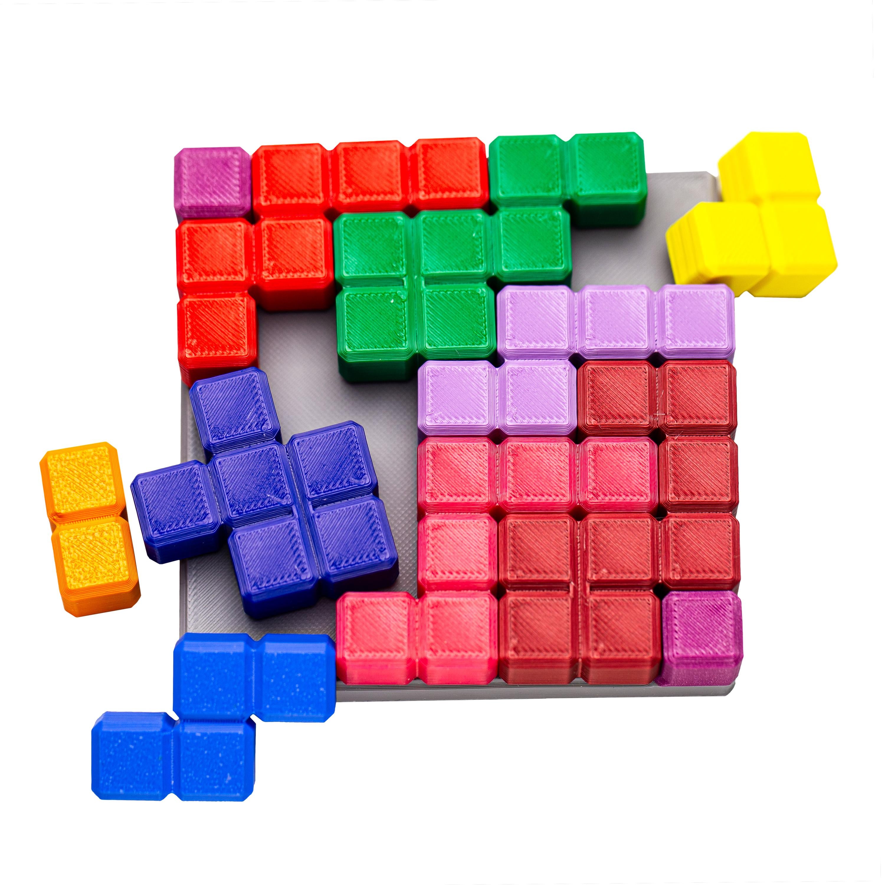 Minimal frame puzzle. Put all parts inside the frame.
