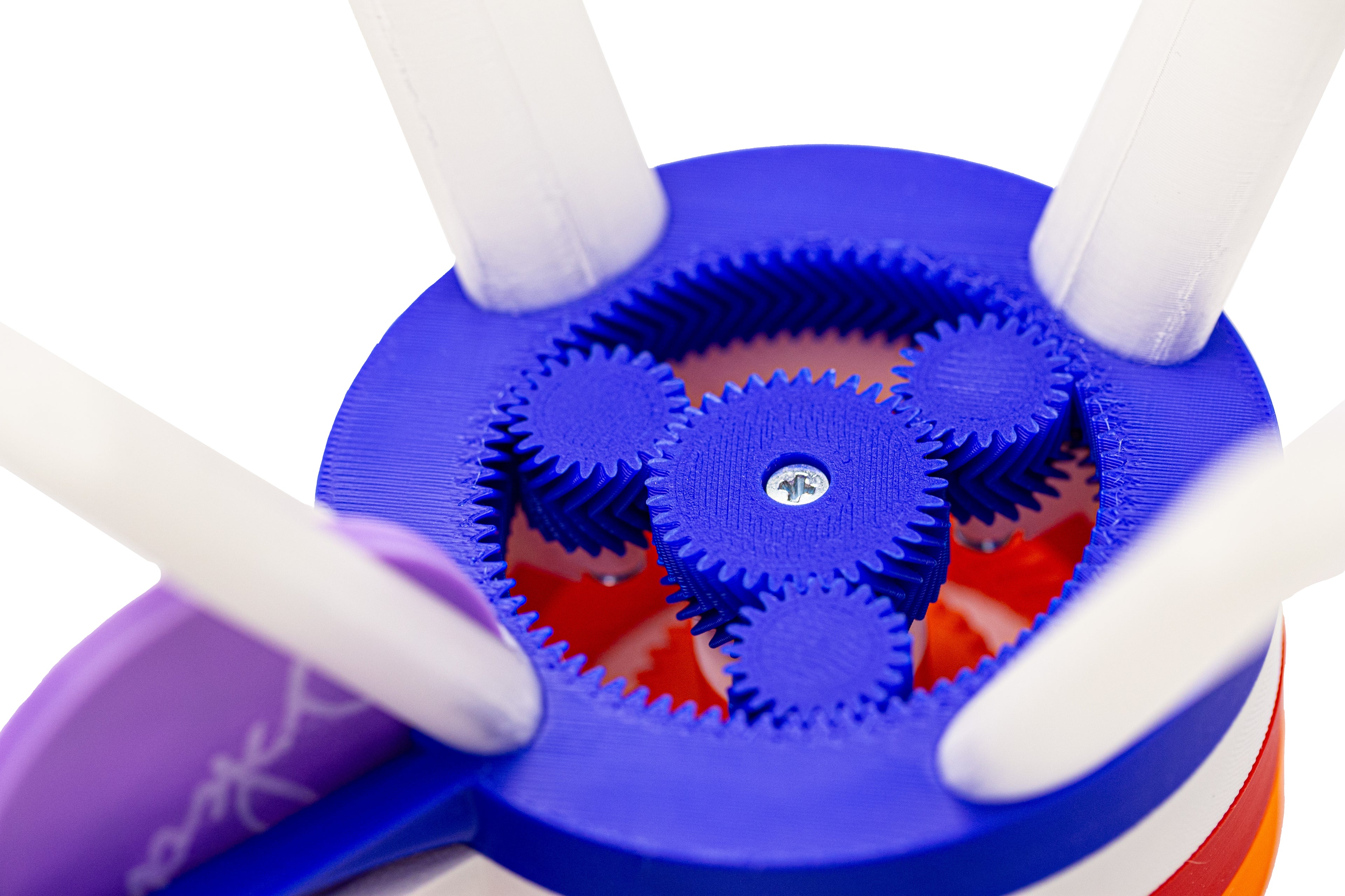 Drone Puzzle – Mechanical Gear Brain Teaser by Oskar van Deventer