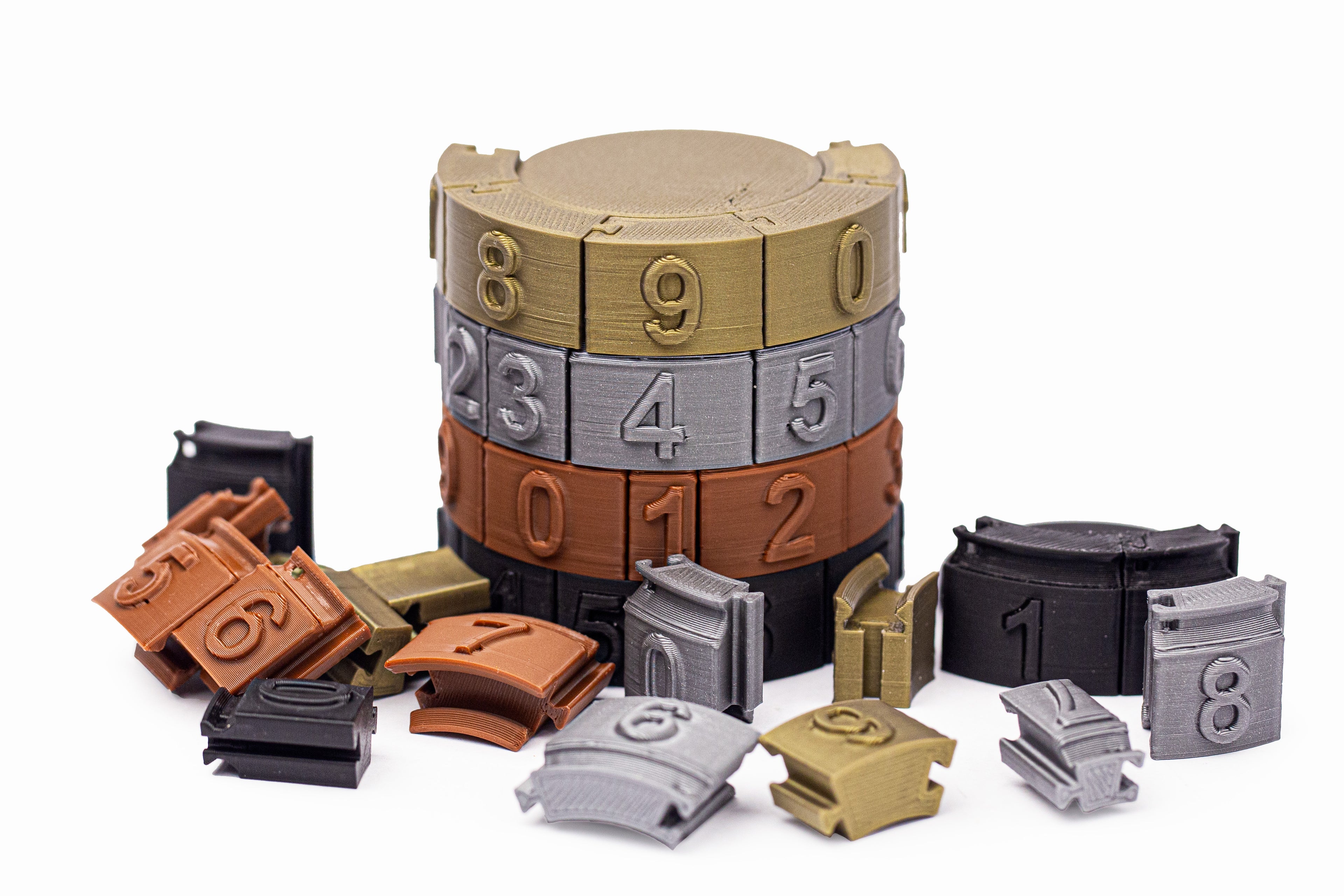Kombi - Four ring combination lock.