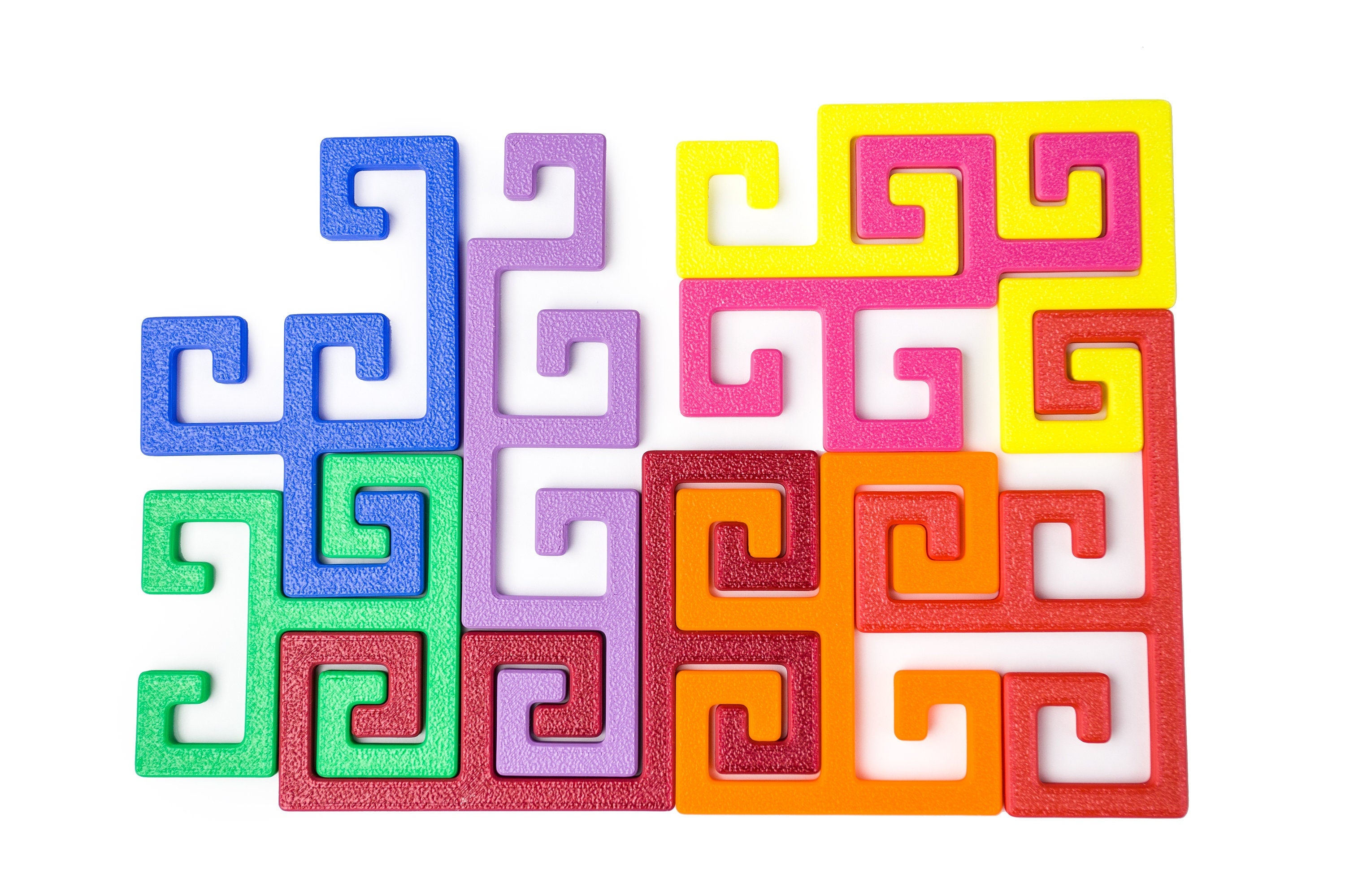 Tetra Spirals - 2D assembly puzzle.