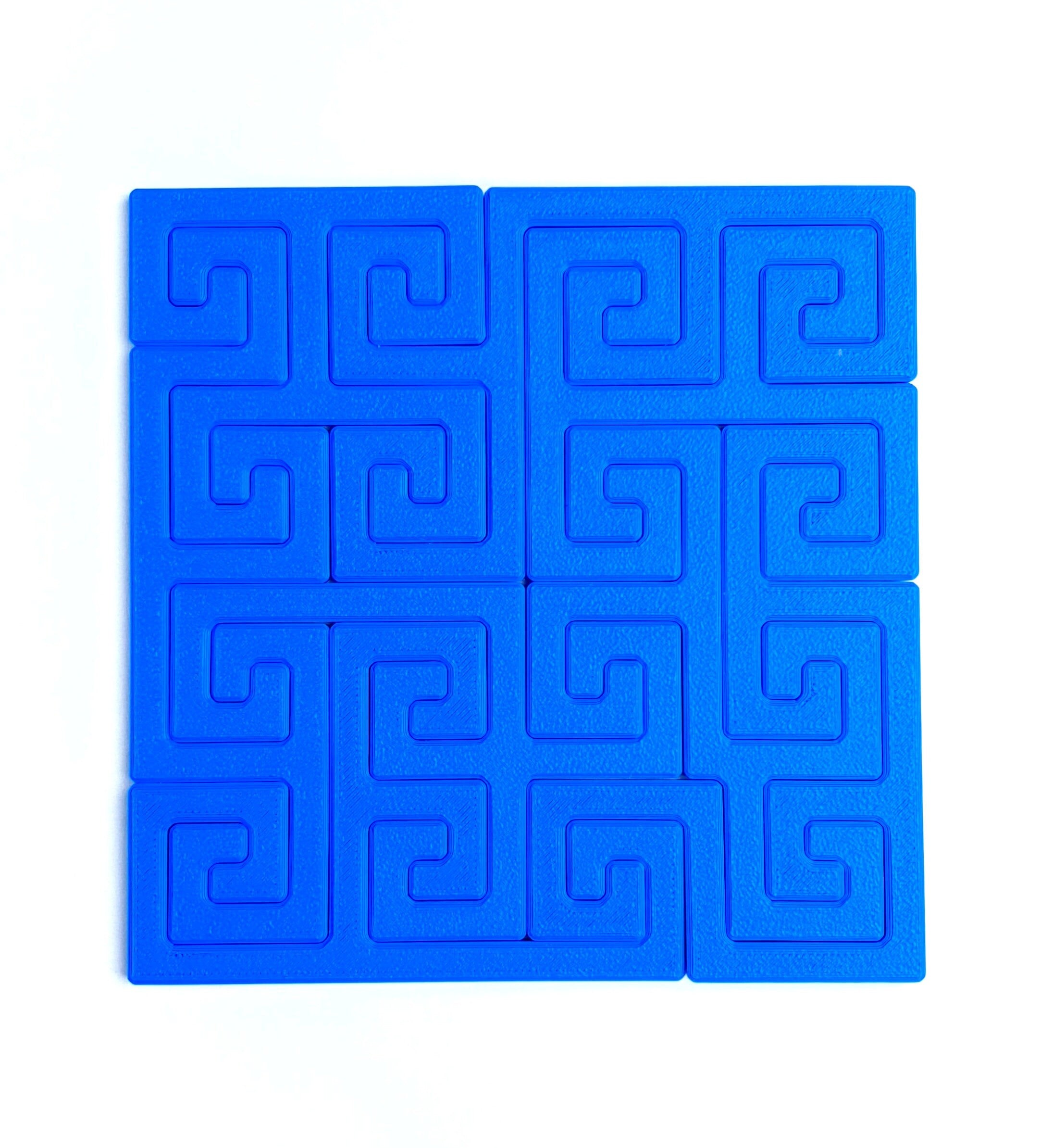 Tetra Spirals - 2D assembly puzzle.